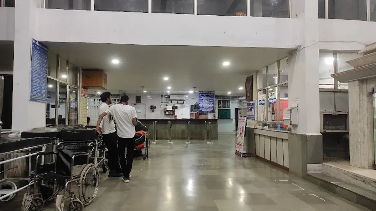 Chandulal Chandrakar Memorial Hospital
